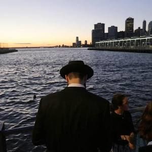 Meet your Posher, Yunlong